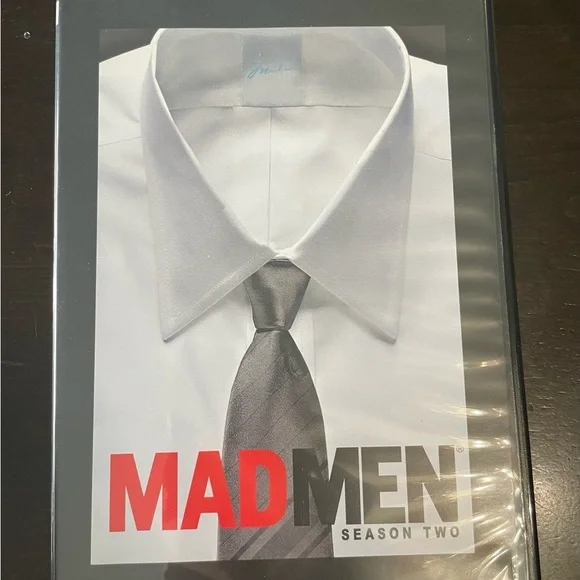 Emmy Award Winning TV Show Mad Men Season Two (2) DVD 4-disc set - Picture 2 of 6
